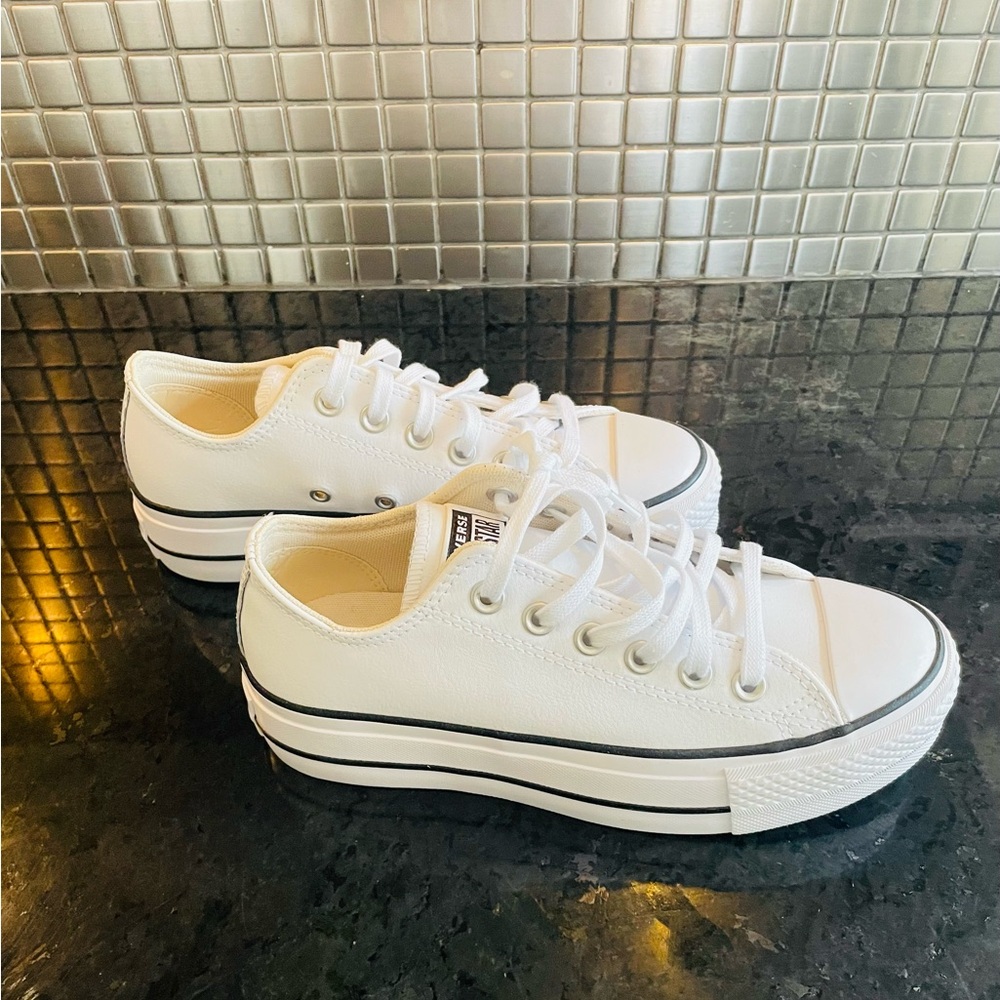 Converse Chuck Taylor All Star Lift Sneaker White Leather